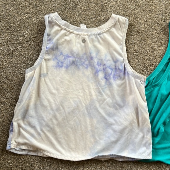 Danskin 90 Degree Workout Tanks Size Small - Picture 7 of 7